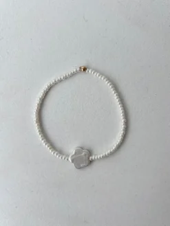 Best Epona Studios Flower Bracelet - Pearl
