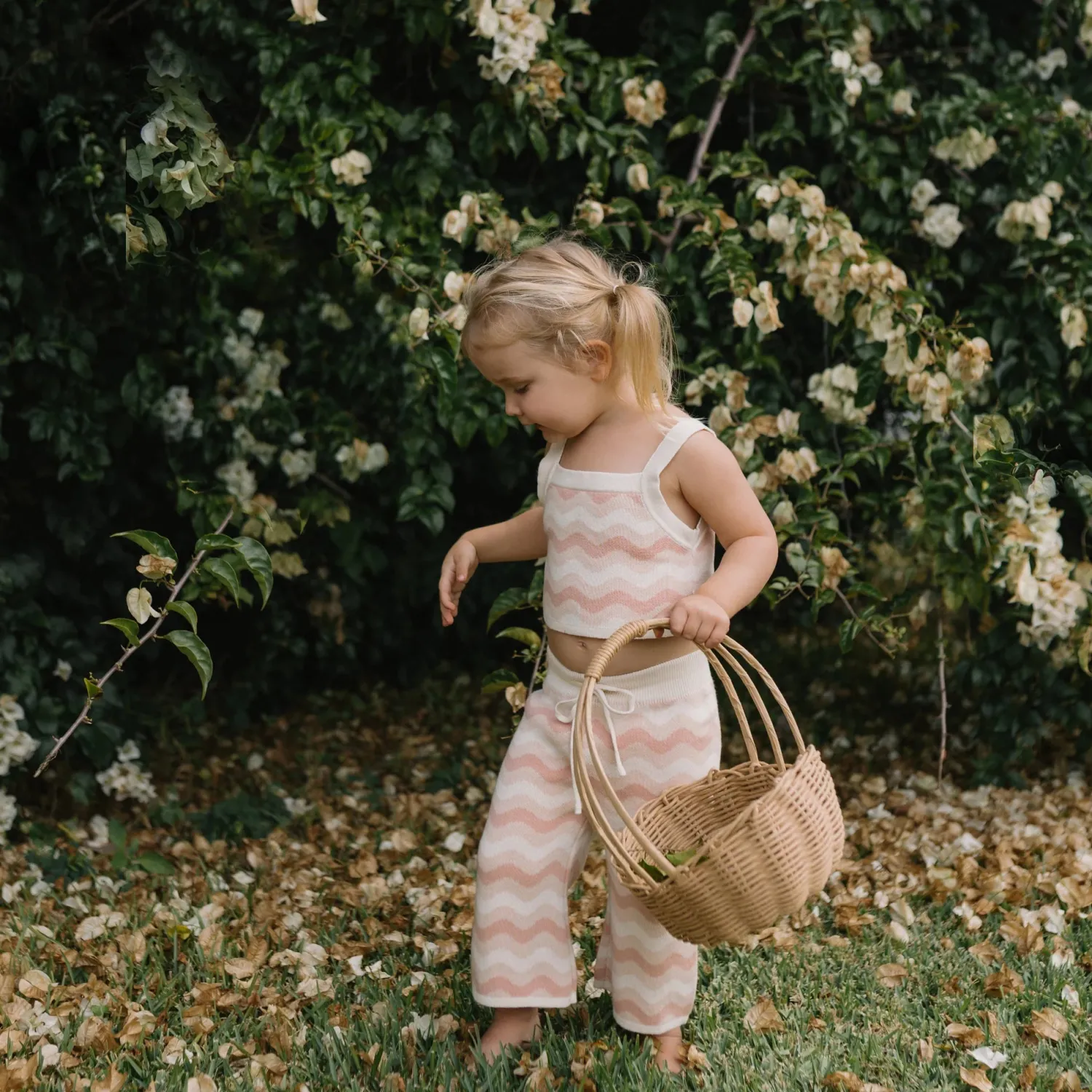 Hot Golden Children Seashore Knit Set - Strawberry & Cream